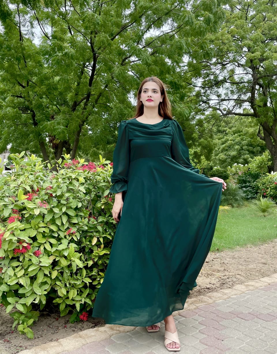 FLOWY GREEN DRESS