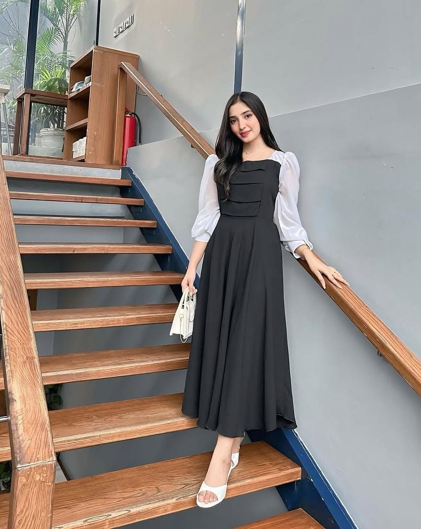 TWO TONE SQUARE NECK BISHOP DRESS SLEEVES