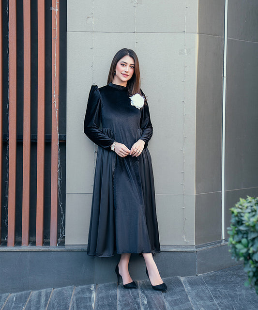 VELVET GLOSSY PANEL LONG DRESS