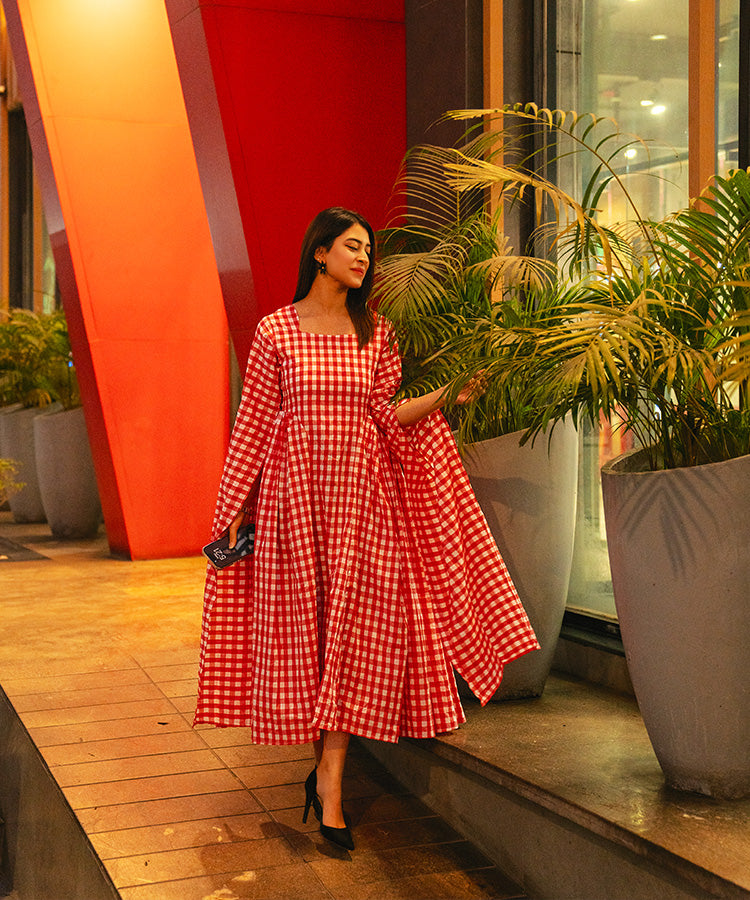 BERRYLUSH LONG SLEEVES DRESS