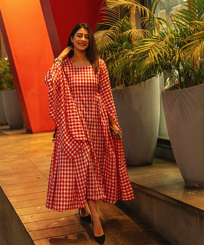 BERRYLUSH LONG SLEEVES DRESS