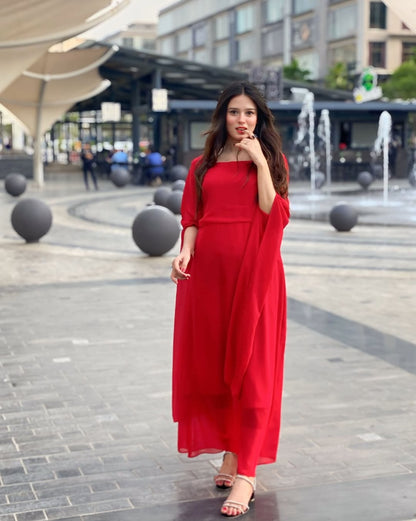 RED SQUARE NECK LONG SLEEVE