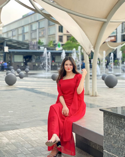 RED SQUARE NECK LONG SLEEVE